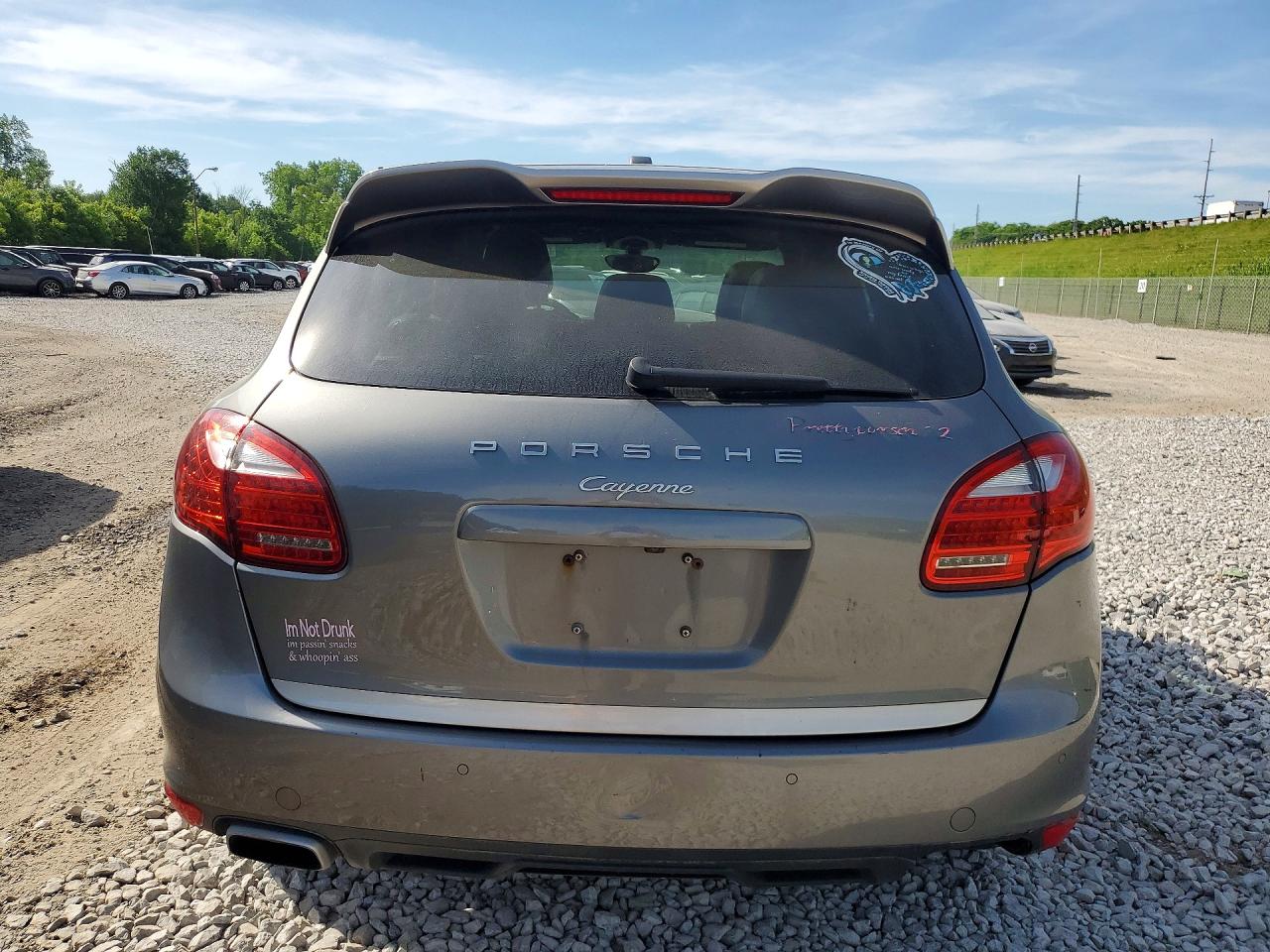 2014 PORSCHE CAYENNE