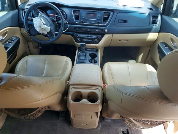 2015 KIA SEDONA
