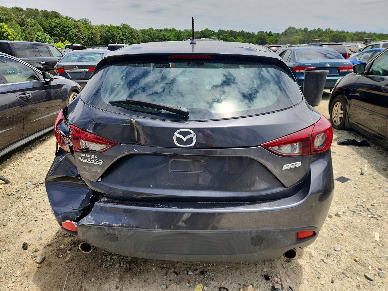 2016 MAZDA 3 SV/Base