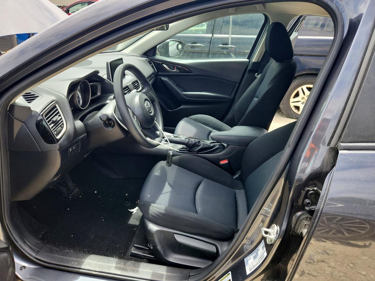 2016 MAZDA 3 SV/Base