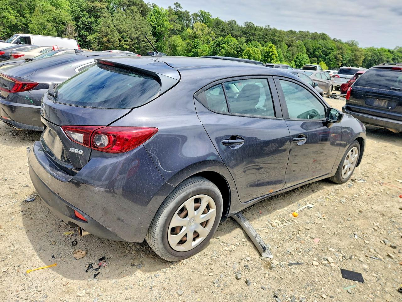 2016 MAZDA 3 SV/Base