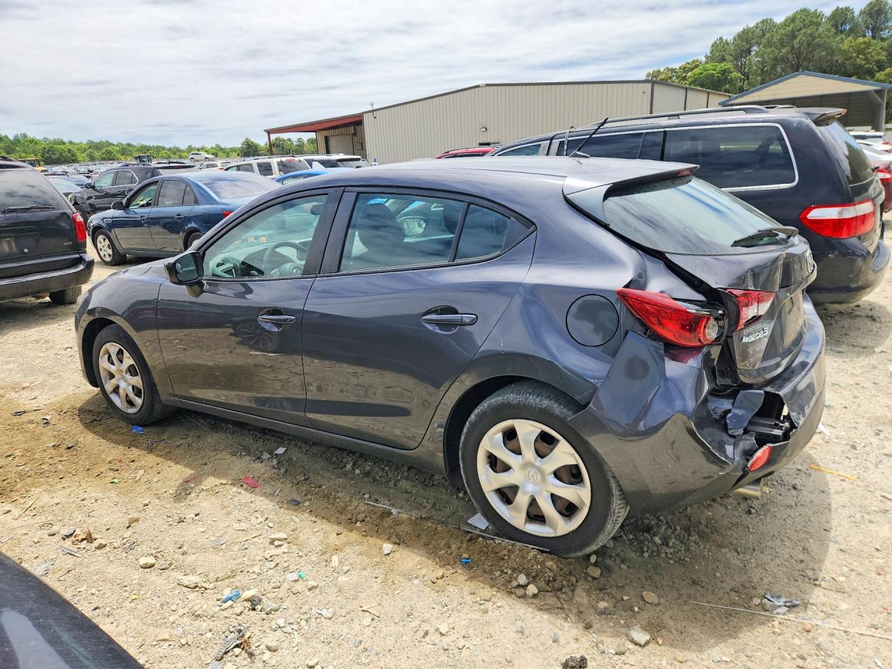 2016 MAZDA 3 SV/Base