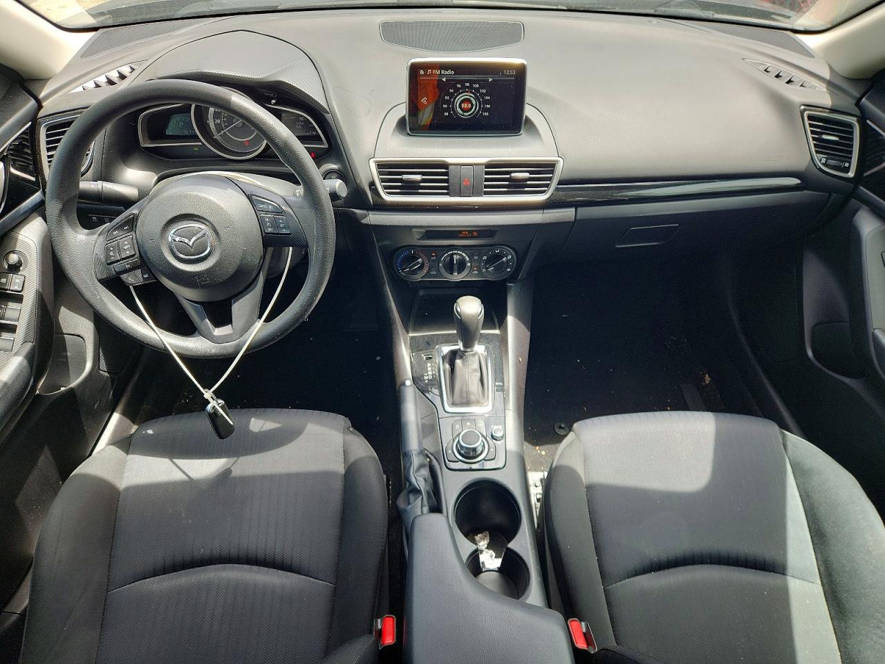 2016 MAZDA 3 SV/Base