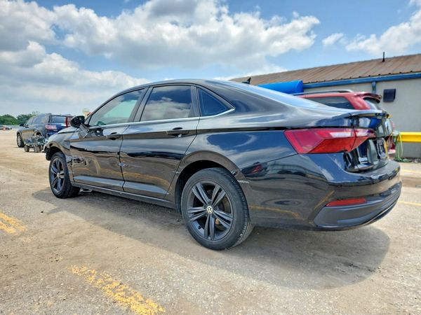 2022 VOLKSWAGEN JETTA SE w/ Sunroof