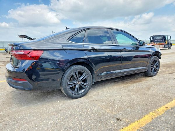 2022 VOLKSWAGEN JETTA SE w/ Sunroof