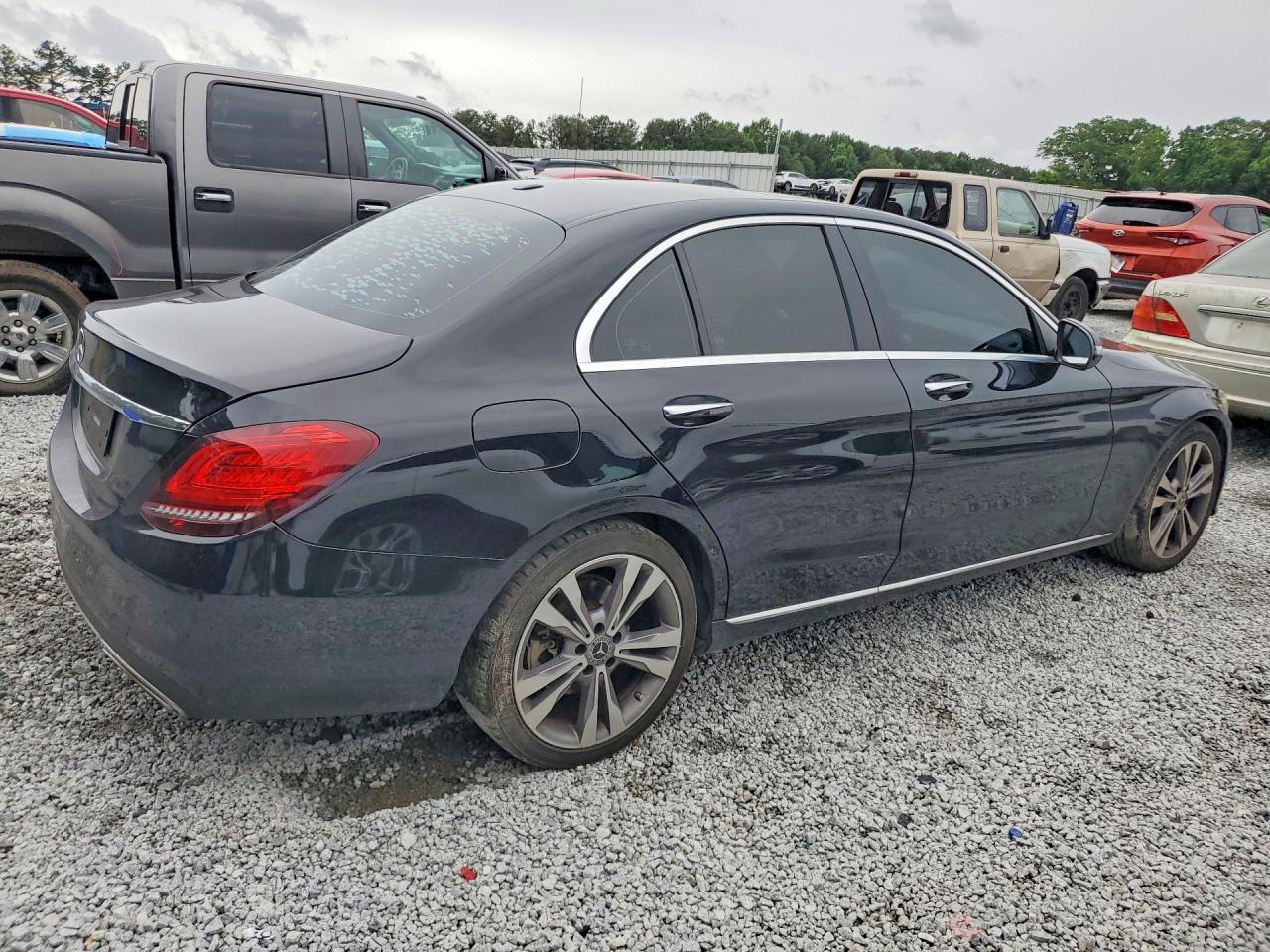 2019 MERCEDES-BENZ C C300