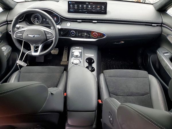 2023 GENESIS GV70