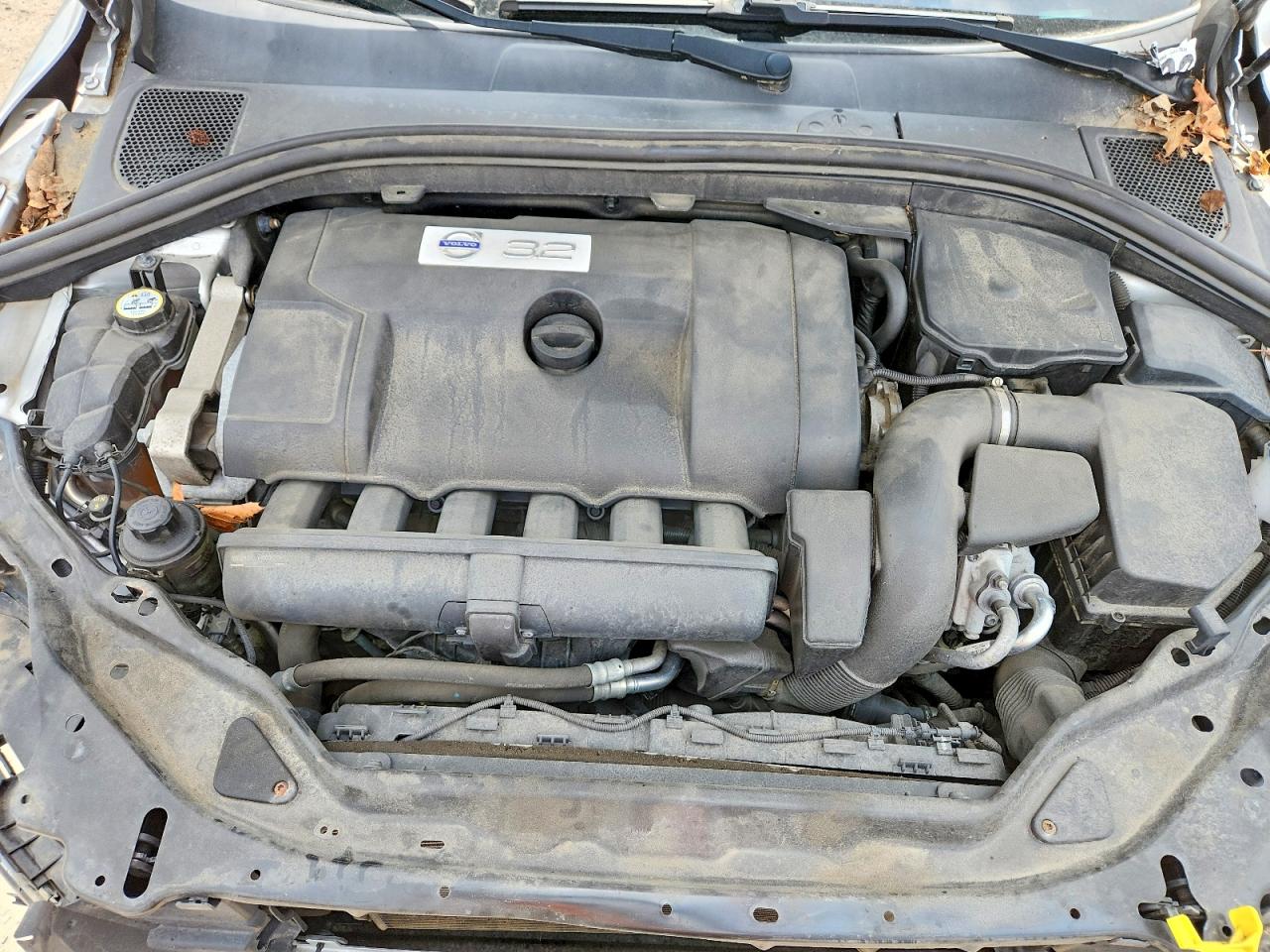 2014 VOLVO XC60