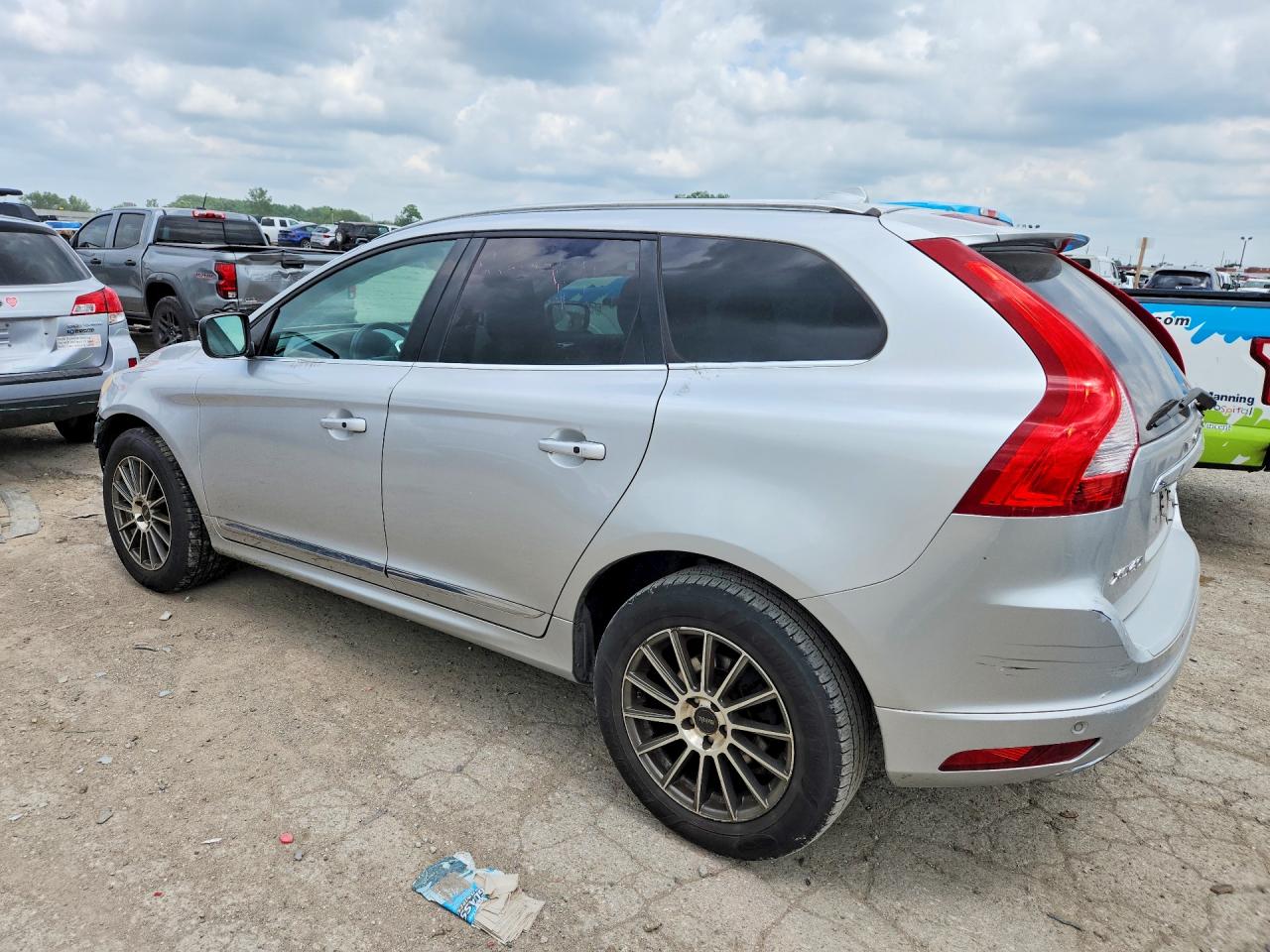 2014 VOLVO XC60
