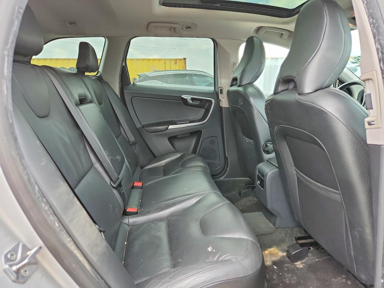 2014 VOLVO XC60