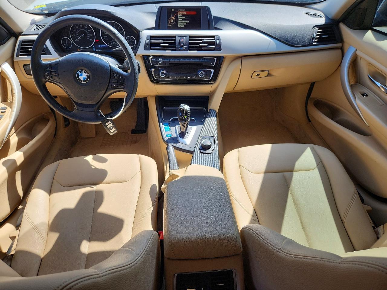 2016 BMW 320 SA