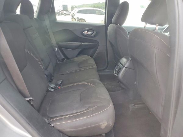2016 JEEP CHEROKEE LATITUDE FWD