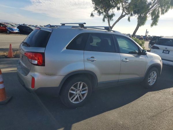 2015 KIA SORENTO GL
