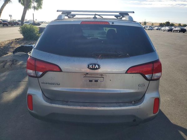 2015 KIA SORENTO GL