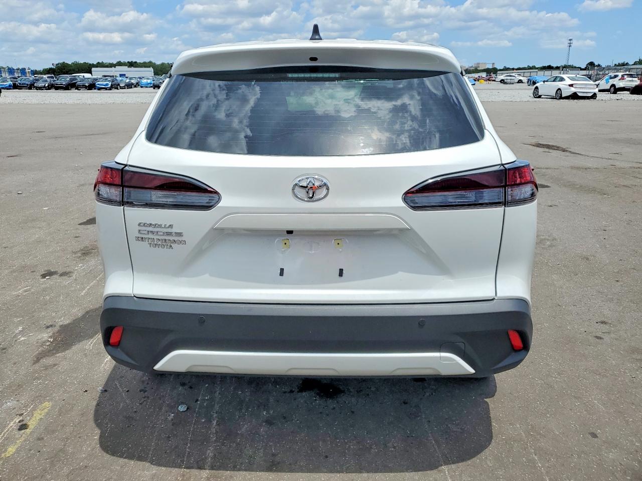 2026 TOYOTA COROLLA CROSS L
