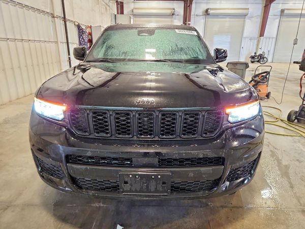 2024 JEEP GRAND CHEROKEE L LAREDO 4X4