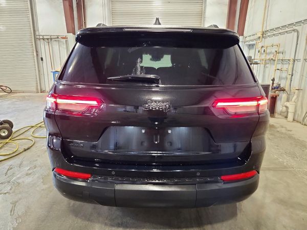 2024 JEEP GRAND CHEROKEE L LAREDO 4X4