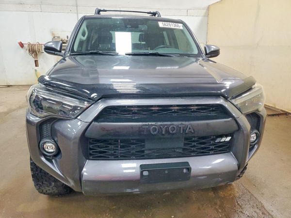2022 TOYOTA 4RUNNER SR5