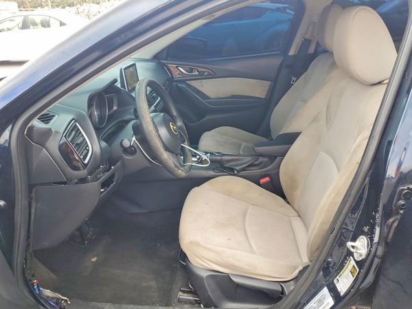 2015 MAZDA 3 Sport/GX