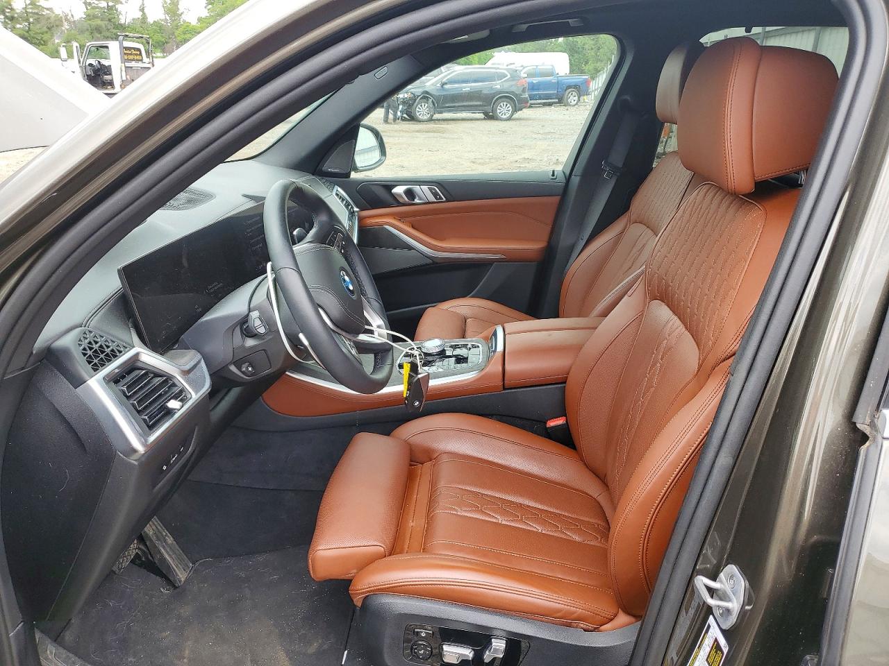 2024 BMW X5 xDrive50e