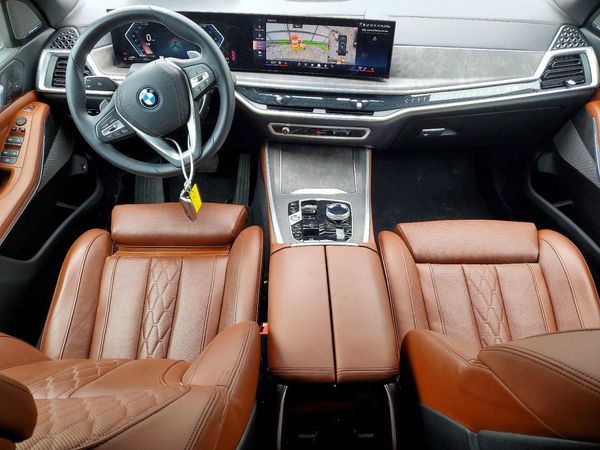 2024 BMW X5 xDrive50e
