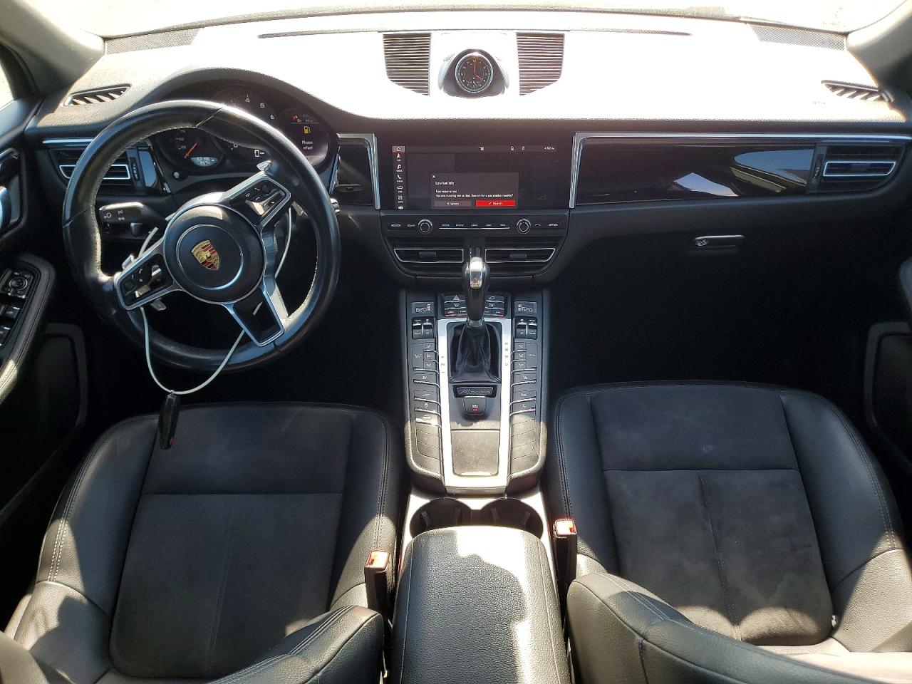 2019 PORSCHE MACAN
