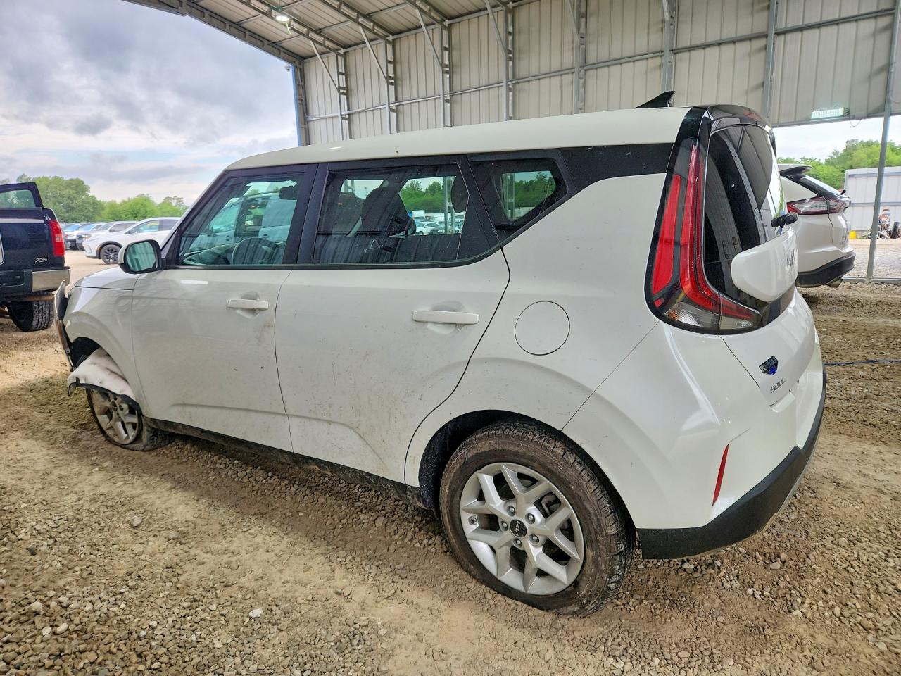 2024 KIA SOUL LX, S