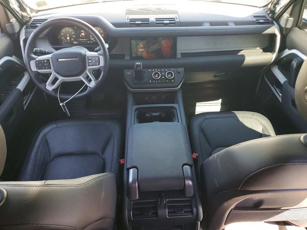 2024 LAND ROVER DEFENDER 110 S