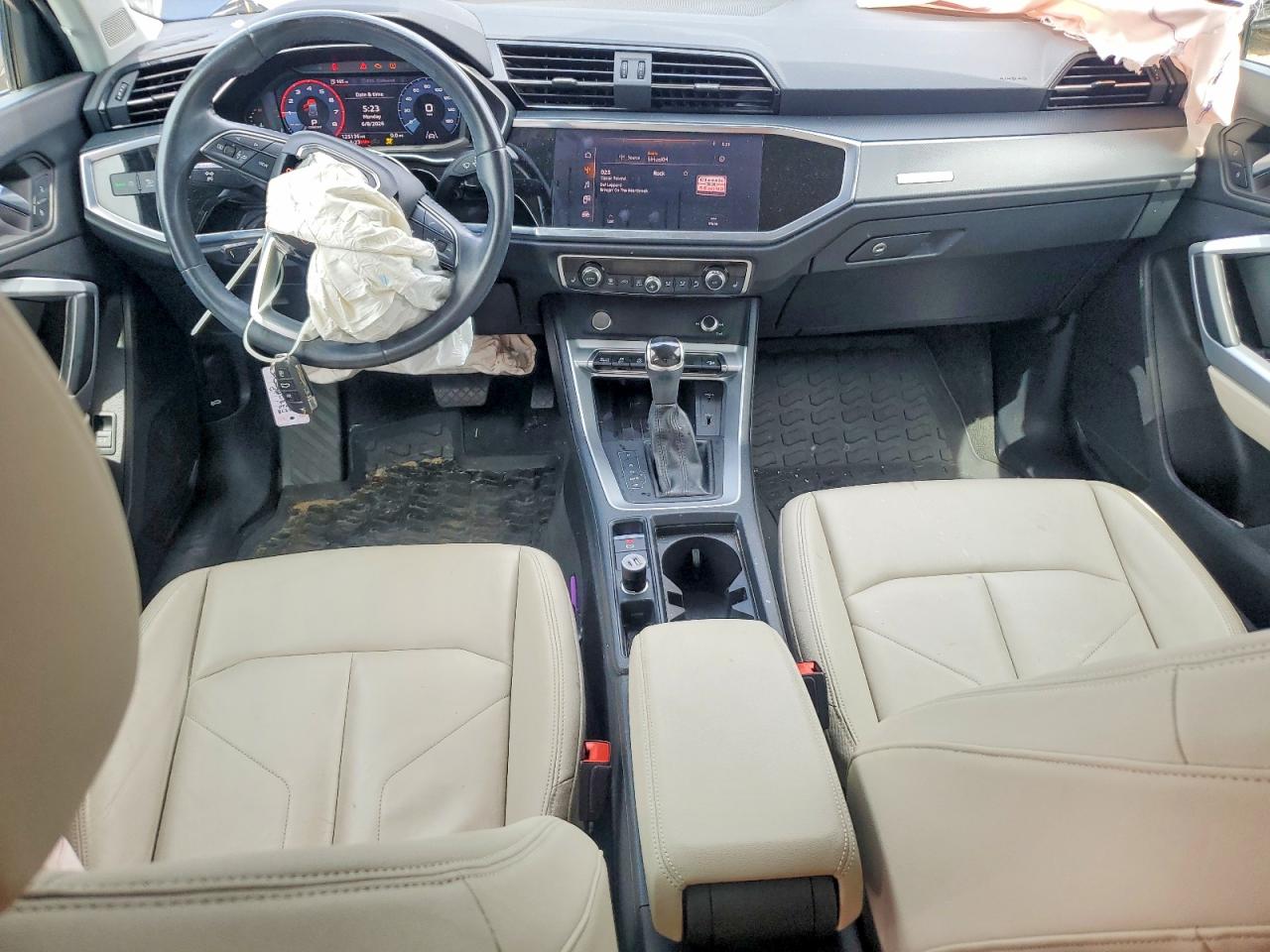 2020 AUDI Q3 quattro Premium Plus