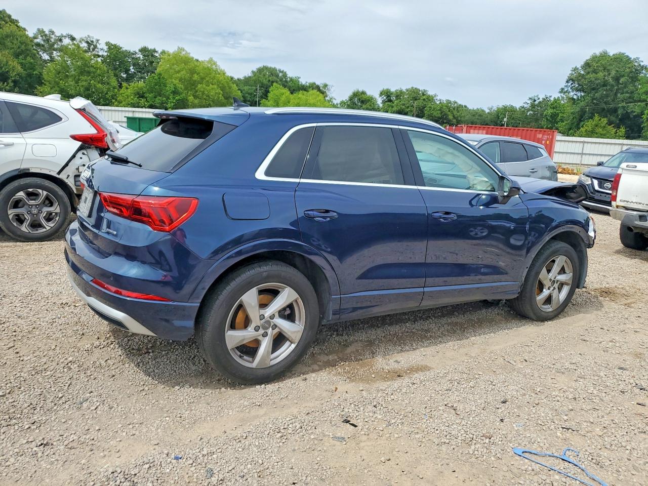 2020 AUDI Q3 quattro Premium Plus
