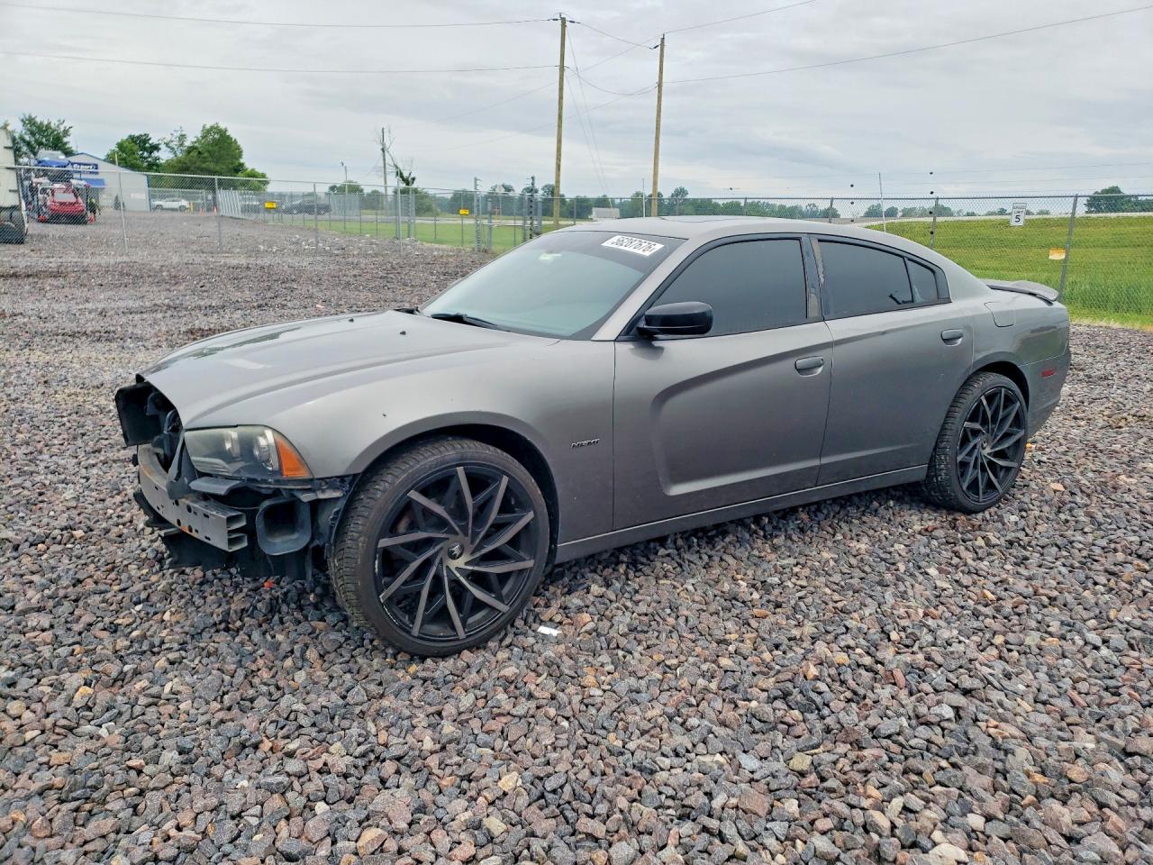 2012 DODGE CHARGER R/T — Front 3/4