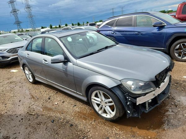 2013 MERCEDES-BENZ C C300