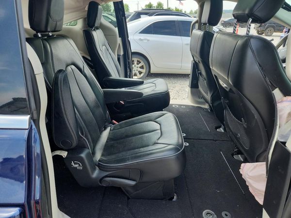2020 CHRYSLER PACIFICA