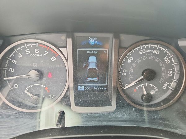 2021 TOYOTA TACOMA SR5