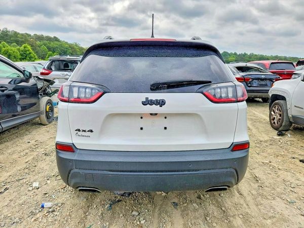 2019 JEEP CHEROKEE LATITUDE PLUS 4X4