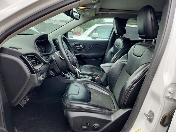 2019 JEEP CHEROKEE LATITUDE PLUS 4X4