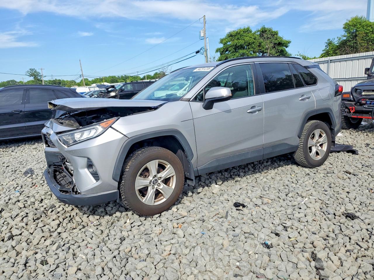 2021 TOYOTA RAV4 XLE