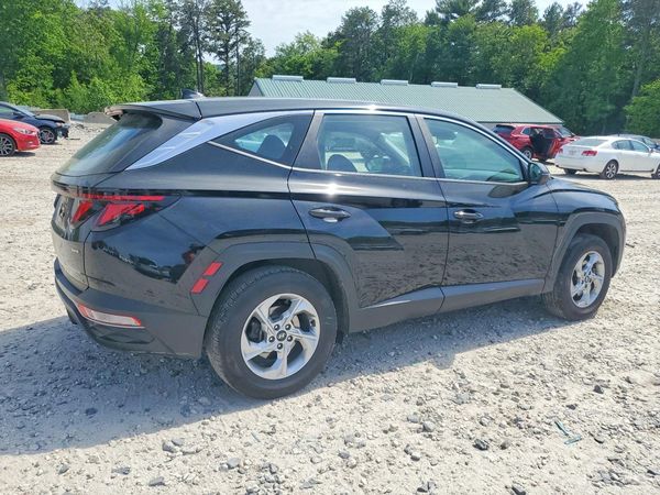 2022 HYUNDAI TUCSON SE