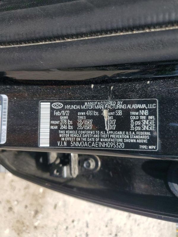 2022 HYUNDAI TUCSON SE