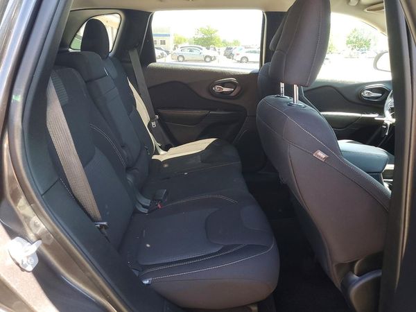 2016 JEEP CHEROKEE LATITUDE 4X4