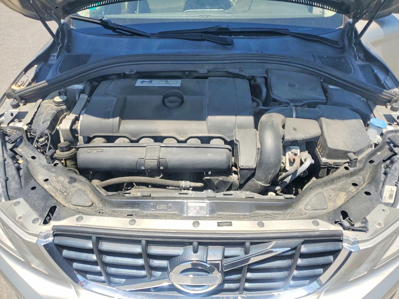 2011 VOLVO XC60