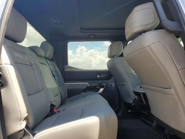 2025 TOYOTA TUNDRA