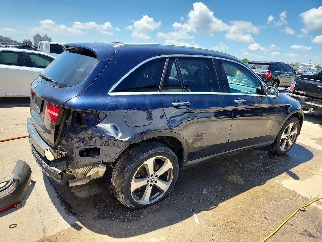 2019 MERCEDES-BENZ GLC GLC300