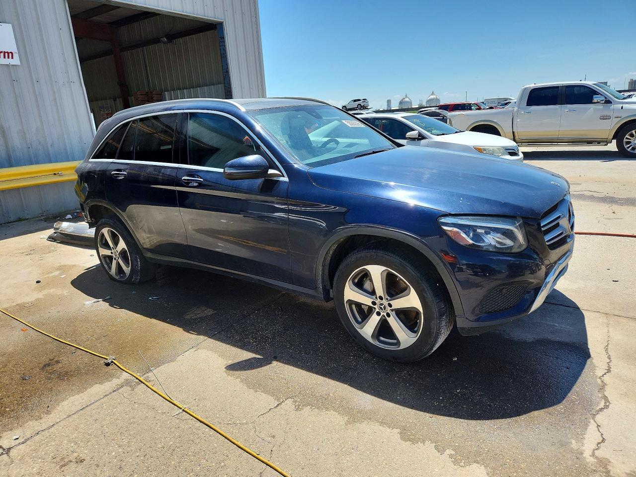 2019 MERCEDES-BENZ GLC GLC300