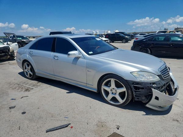 2012 MERCEDES-BENZ S S550