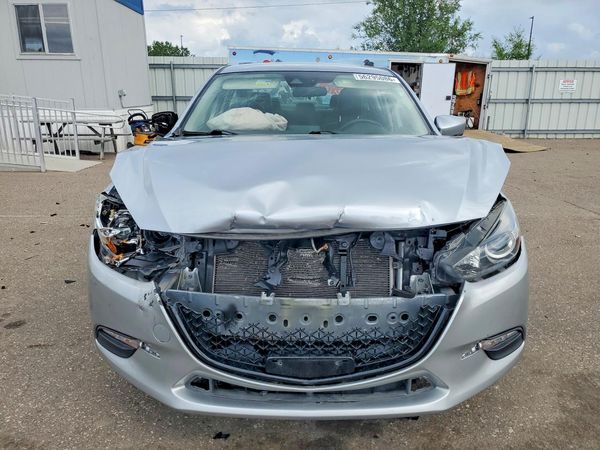 2017 MAZDA 3 Touring