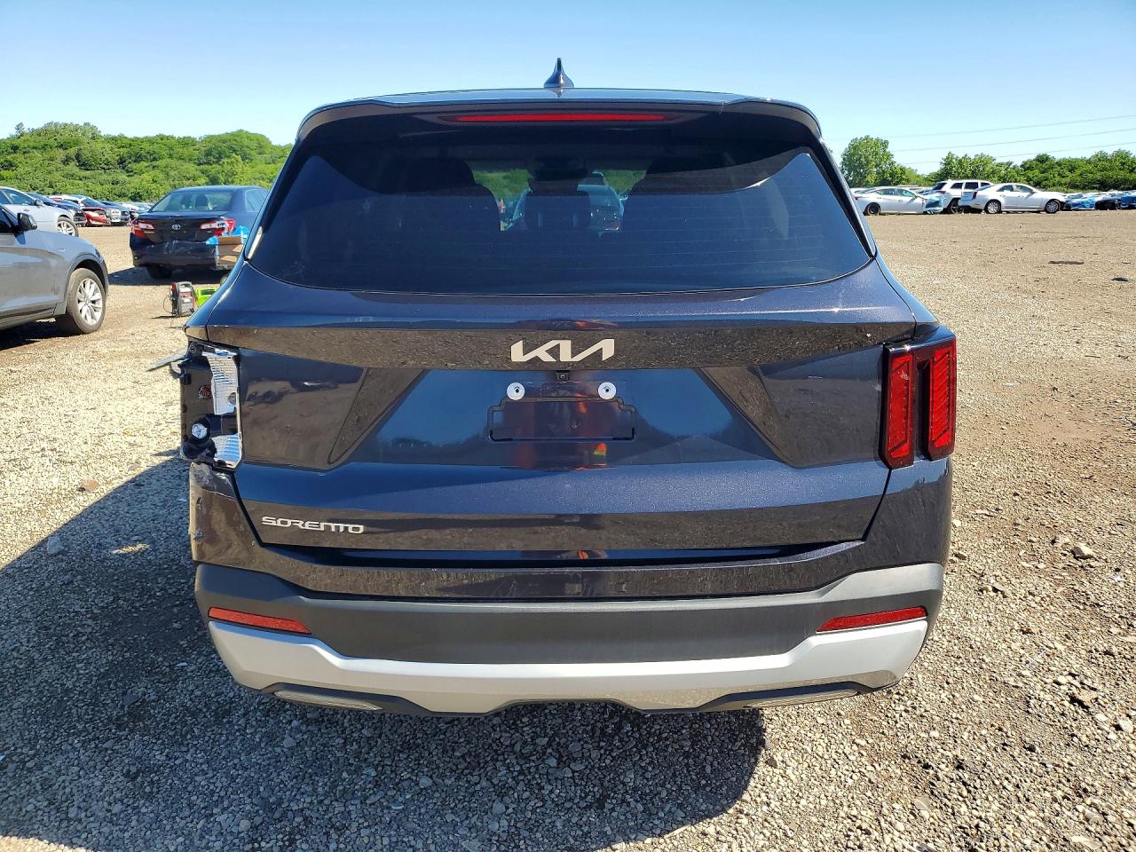2025 KIA SORENTO LX