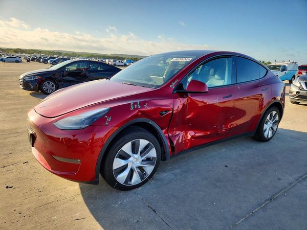 2024 TESLA MODEL Y