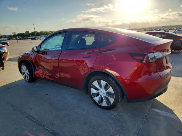 2024 TESLA MODEL Y