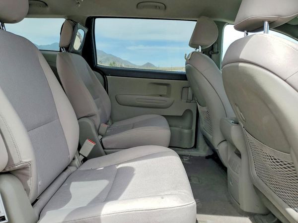 2019 KIA SEDONA
